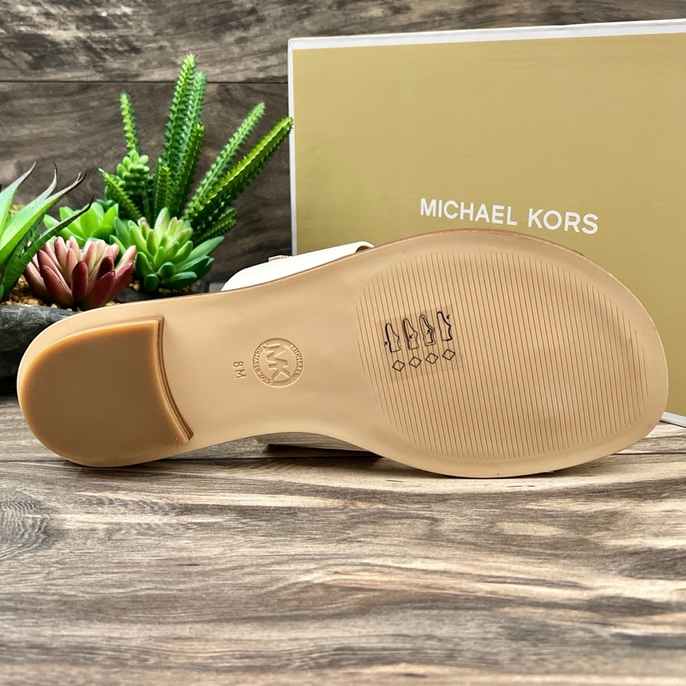 NIB Michael Kors August Flat Sandal Toe Loop Light Cream Faux Leather - Picture 9 of 14